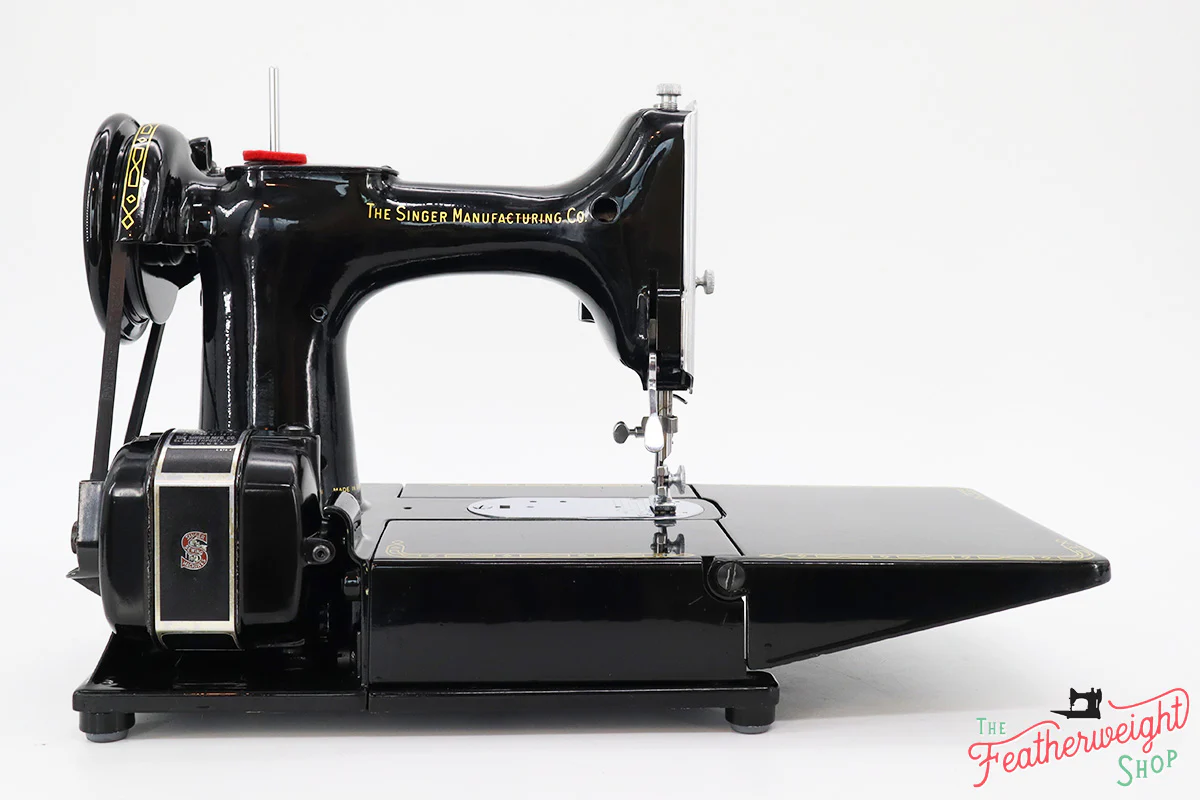 Singer Featherweight 222K Sewing Machine EK6293** - Image 8