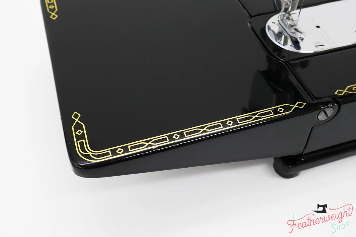 Singer Featherweight 222K Sewing Machine EK6293** - Image 9