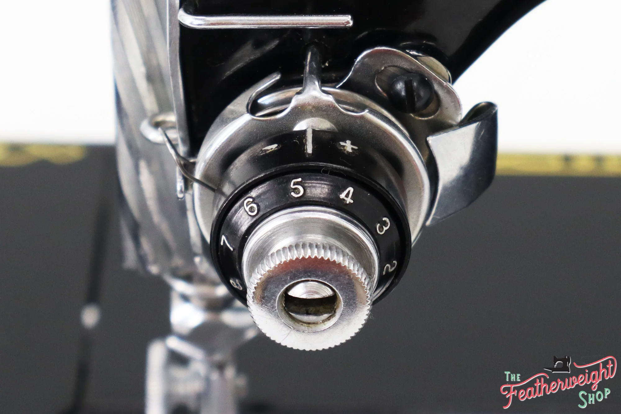 Singer Featherweight 222K Sewing Machine - EK6313** - 1955 - Image 16