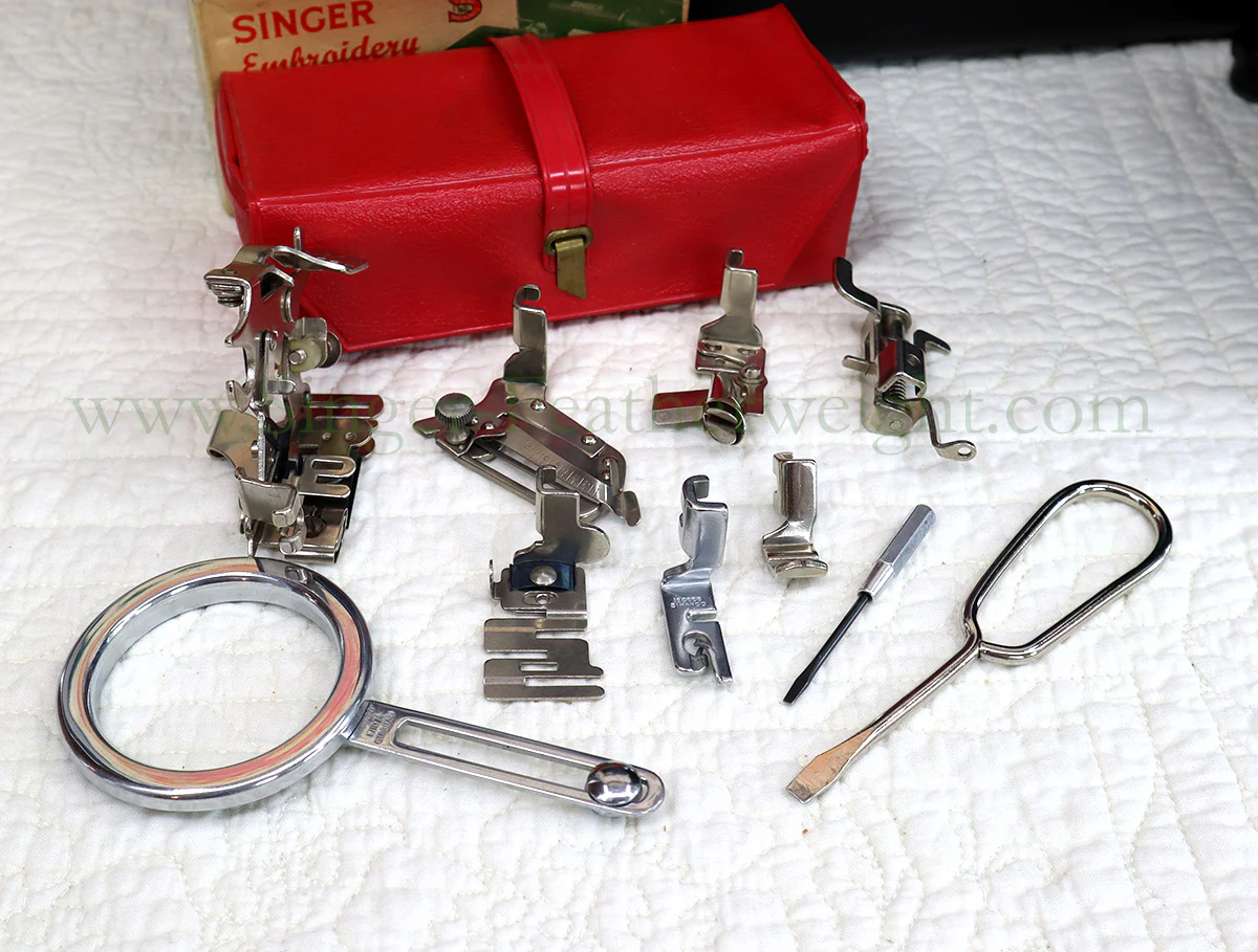 Singer Featherweight 222K Sewing Machine EK632** - Image 20