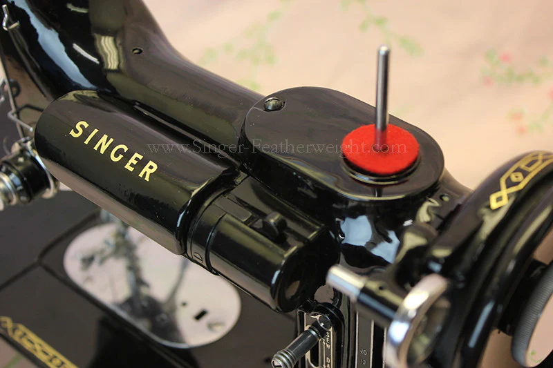 Singer Featherweight 222K Sewing Machine EK633*** - Image 16