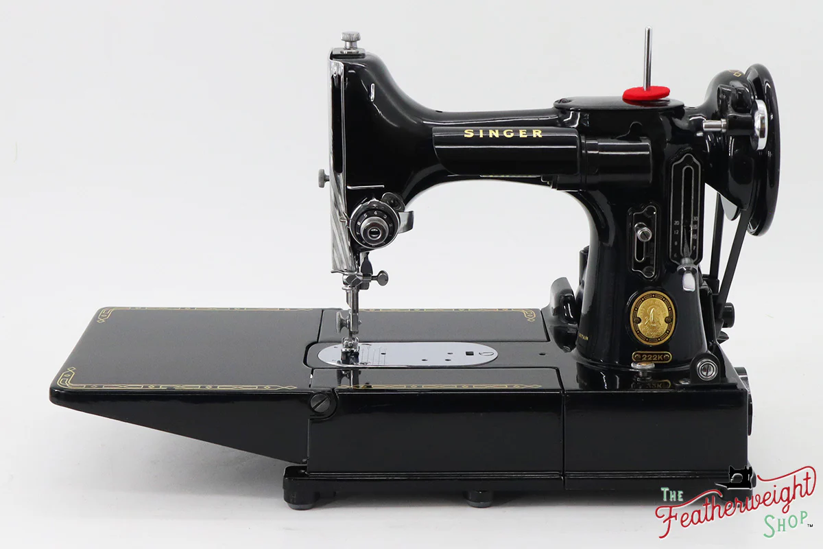 Singer Featherweight 222K Sewing Machine - EK6339**, 1955 - Image 3
