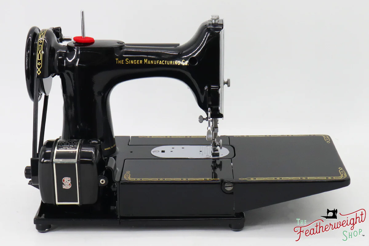 Singer Featherweight 222K Sewing Machine - EK6339**, 1955 - Image 6
