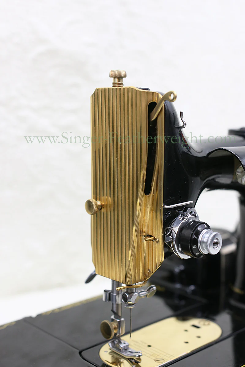 Singer Featherweight 222K Sewing Machine EK634*** GOLD PLATED!!! - Image 3