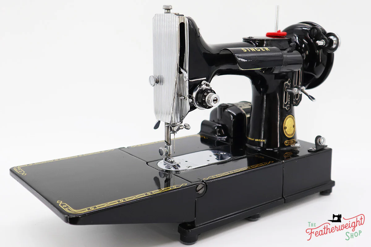 Singer Featherweight 222K Sewing Machine EK6346** - Image 2
