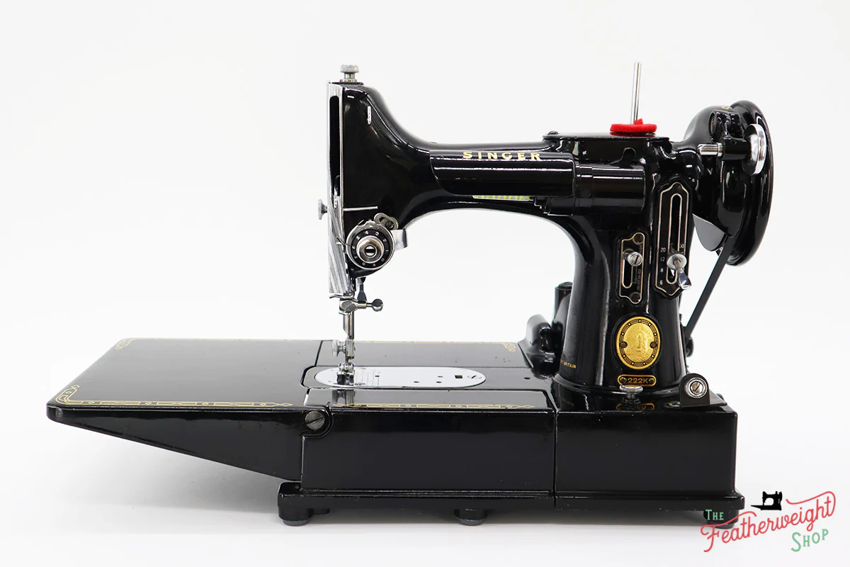 Singer Featherweight 222K Sewing Machine EK6346** - Image 3