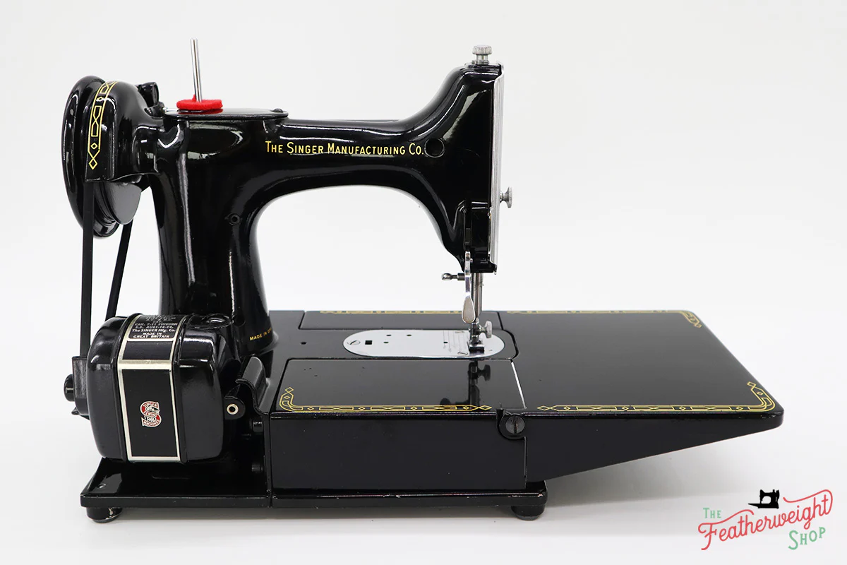 Singer Featherweight 222K Sewing Machine EK6346** - Image 7