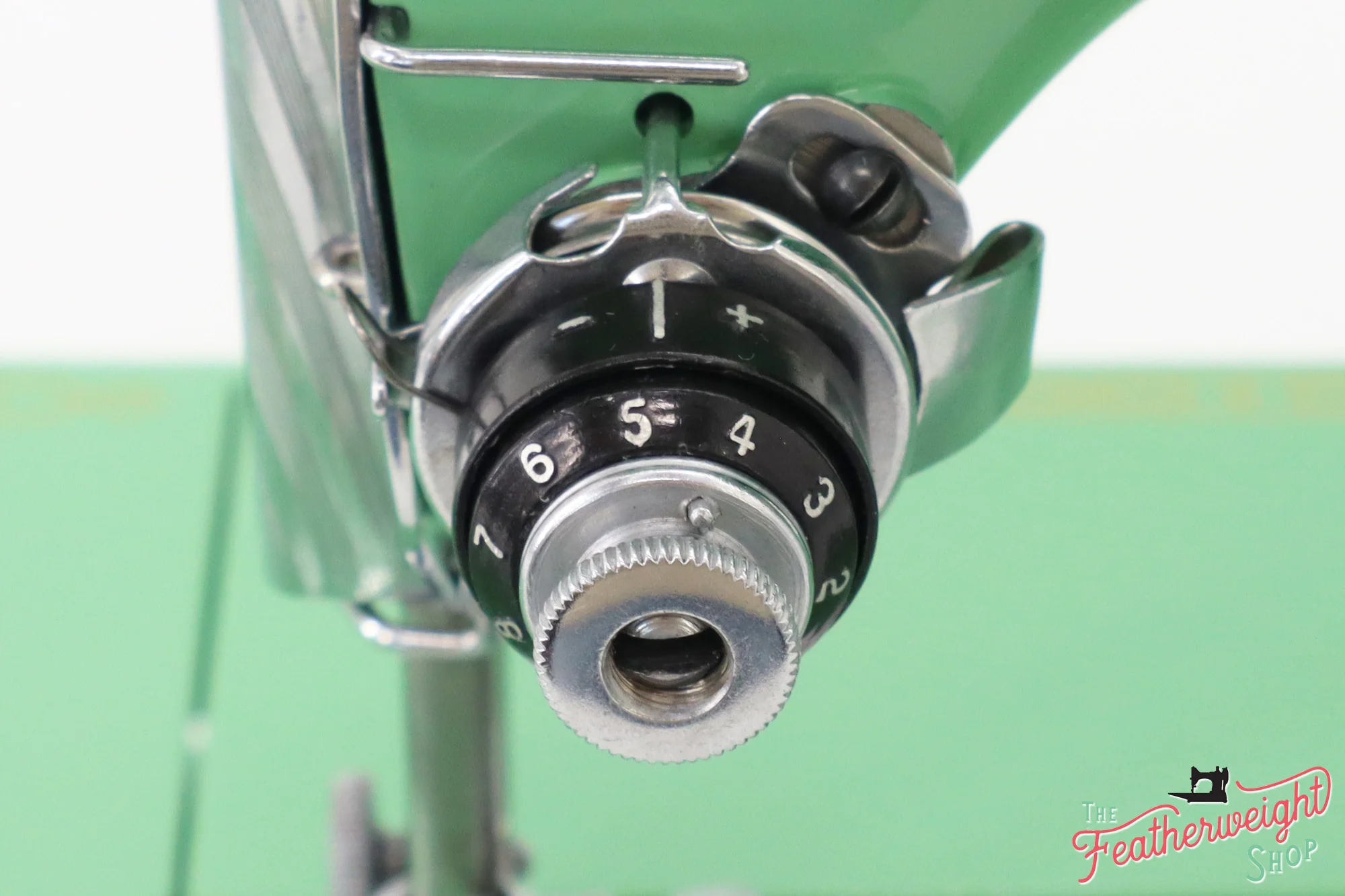 Singer Featherweight 222K Sewing Machine EK6348** - Fully Restored in 'Jadeite Milky Green' - Image 17
