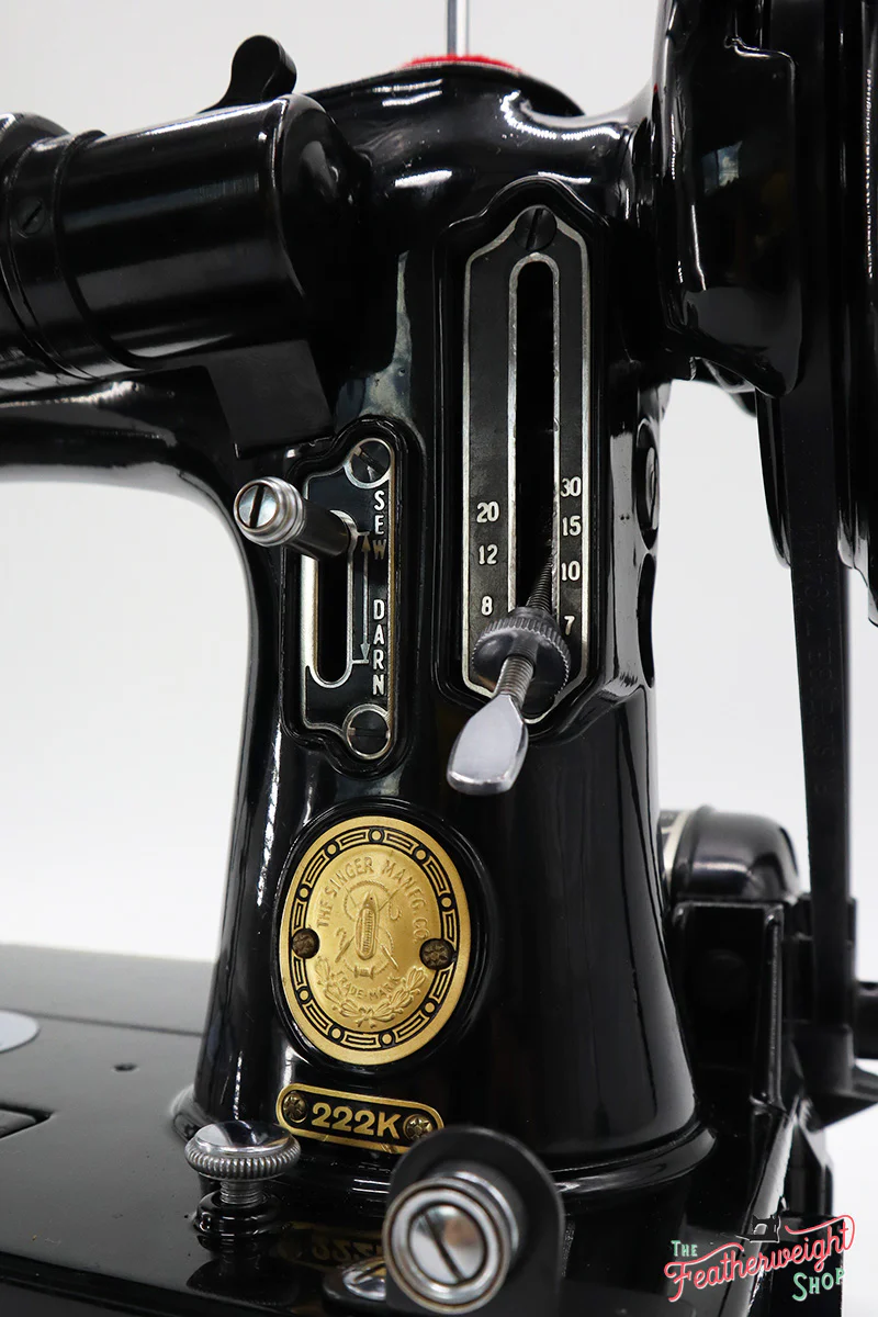 Singer Featherweight 222K Sewing Machine EK635*** - Image 19
