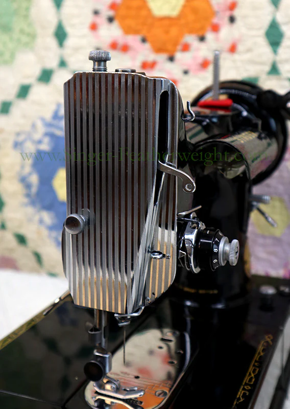 Singer Featherweight 222K Sewing Machine EK636*** - Image 17