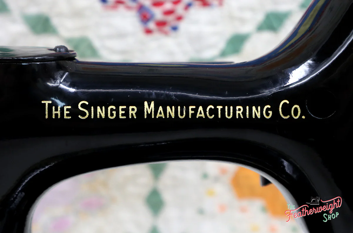 Singer Featherweight 222K Sewing Machine EK6362** - Image 15