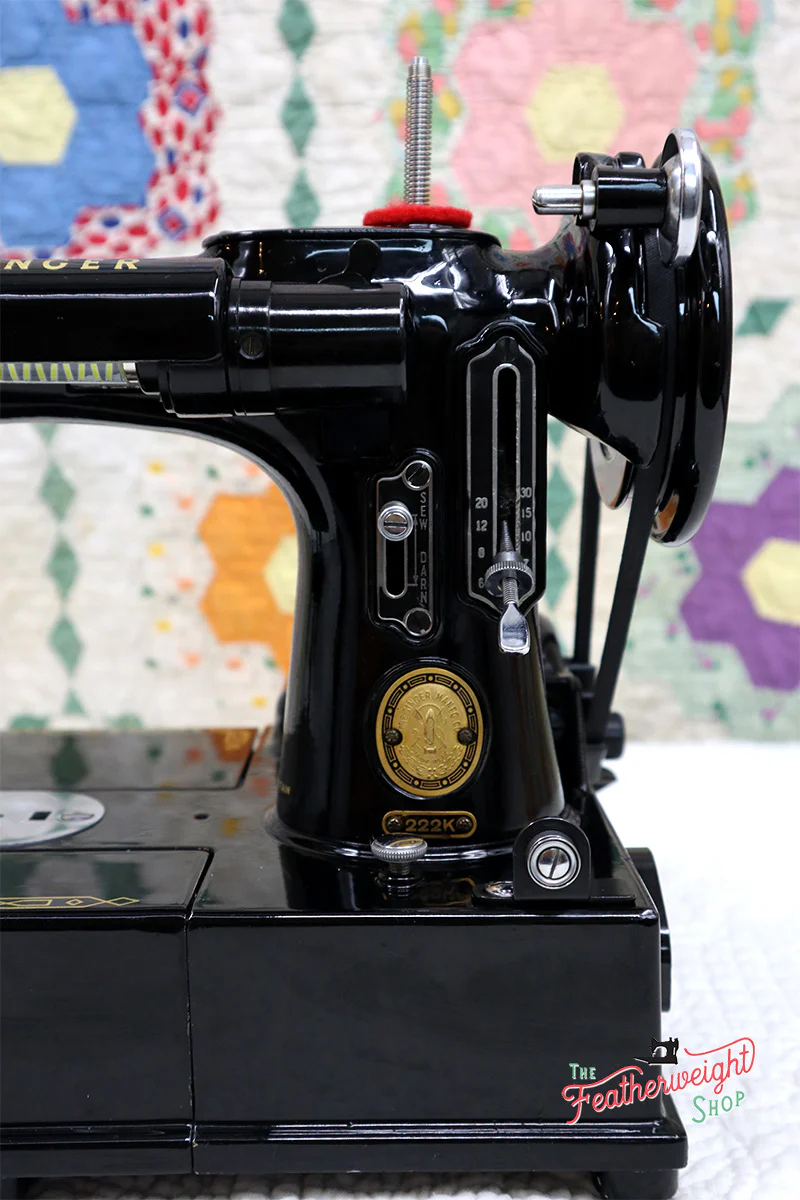 Singer Featherweight 222K Sewing Machine EK6362** - Image 18