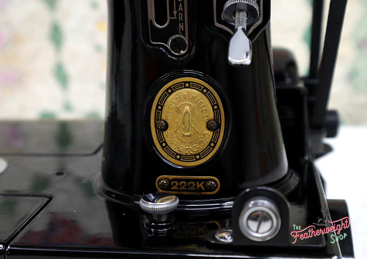 Singer Featherweight 222K Sewing Machine EK6362** - Image 19