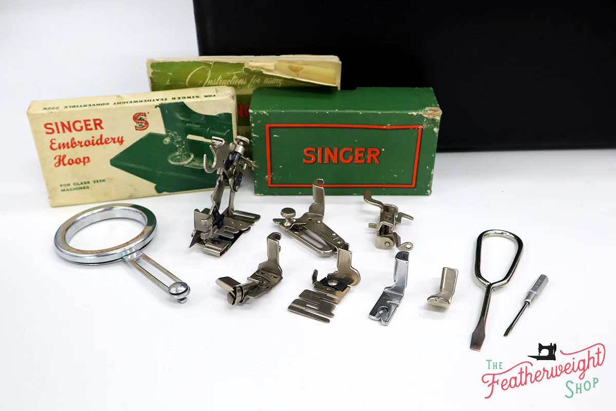 Singer Featherweight 222K Sewing Machine EL181*** - Image 22
