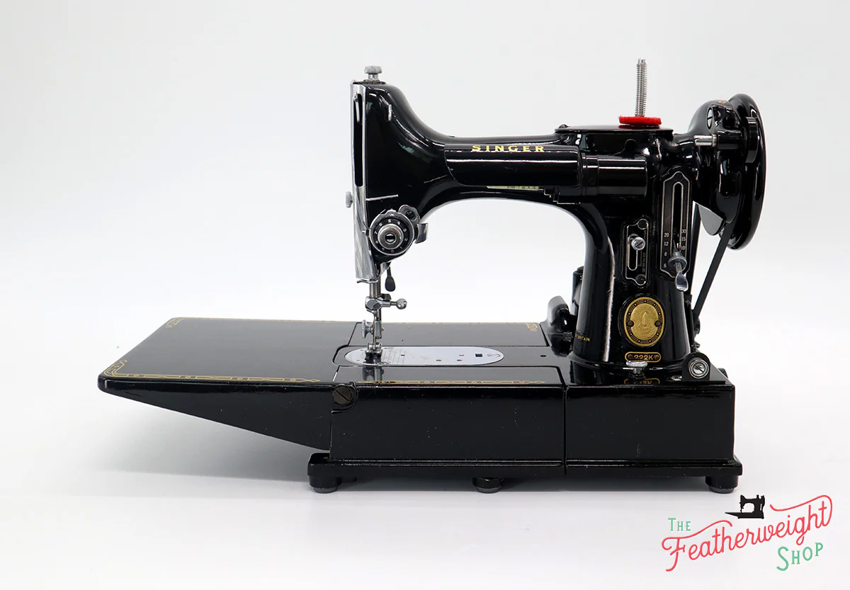 Singer Featherweight 222K Sewing Machine EL181*** - Image 3