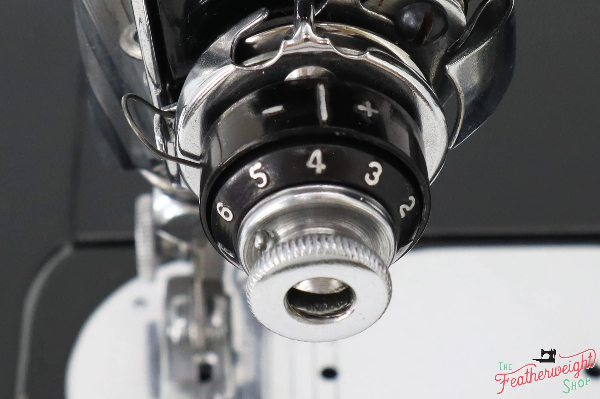 Singer Featherweight 222K Sewing Machine EL182*** - Image 17