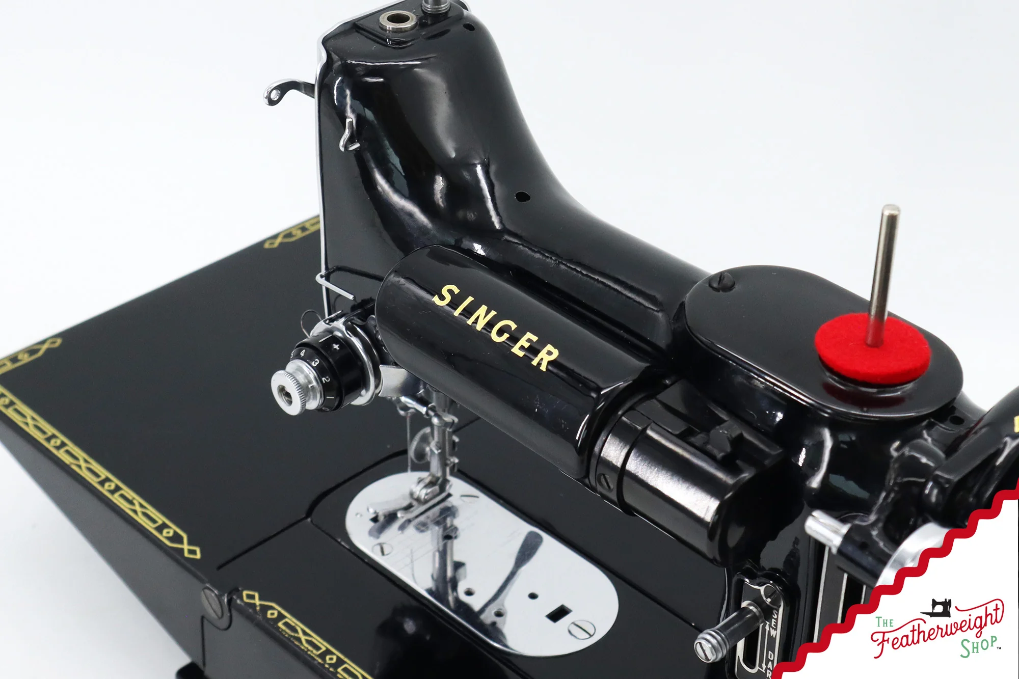 Singer Featherweight 222K Sewing Machine - EL1833**, 1956 - Image 14