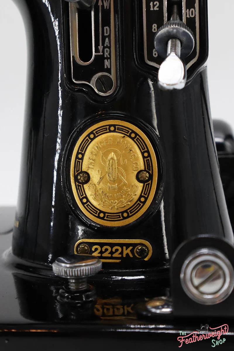 Singer Featherweight 222K Sewing Machine EL1841** - Image 17