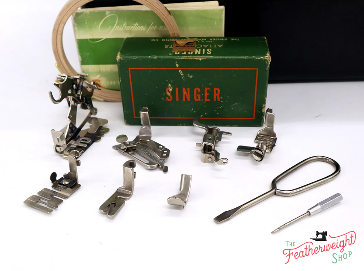 Singer Featherweight 222K Sewing Machine EL185*** - Image 24