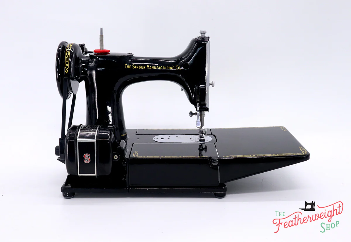 Singer Featherweight 222K Sewing Machine EL185*** - Image 7