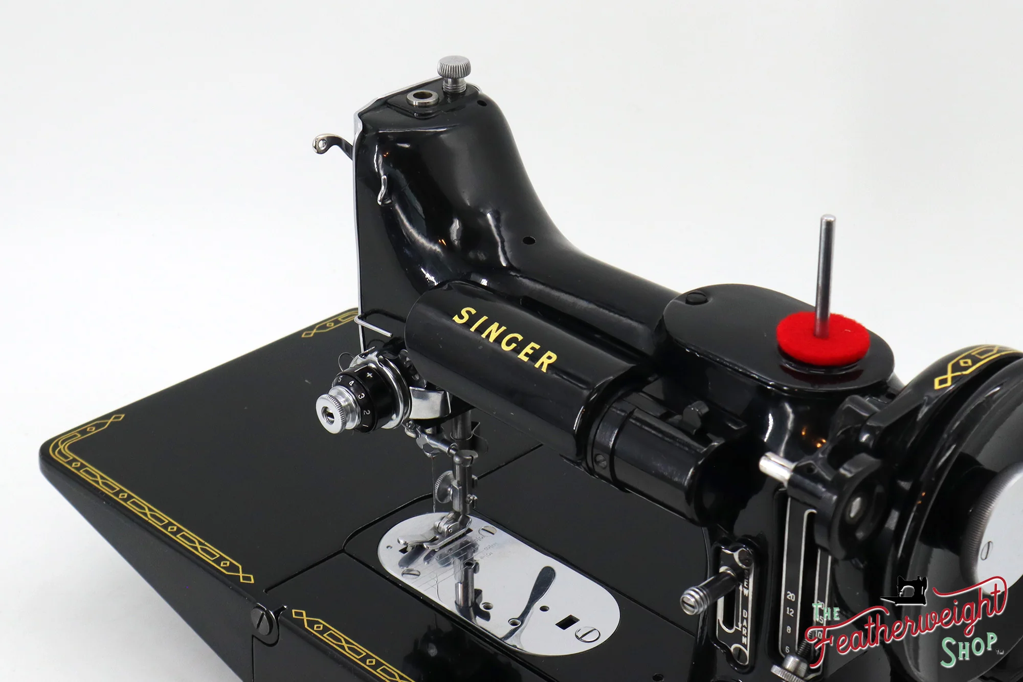 Singer Featherweight 222K Sewing Machine - EL1853**, 1956 - Image 13
