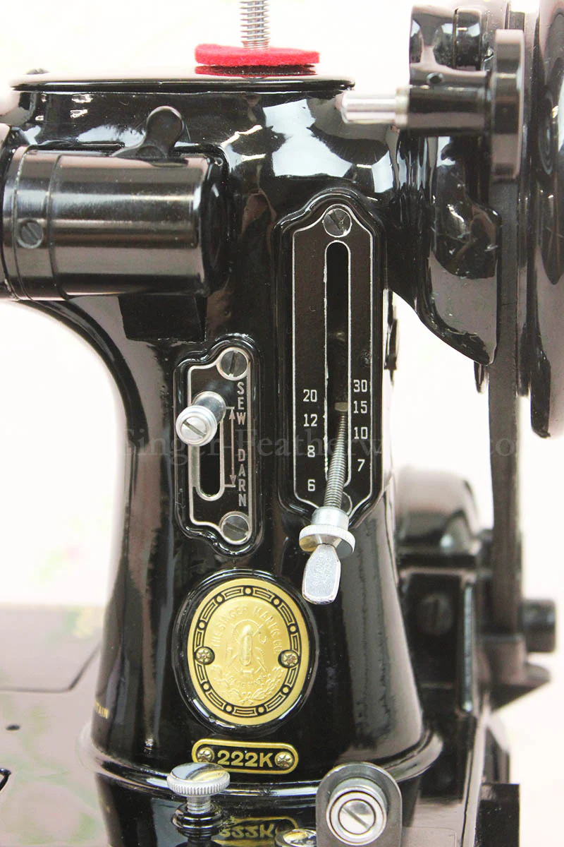 Singer Featherweight 222K Sewing Machine EL683*** - Image 16