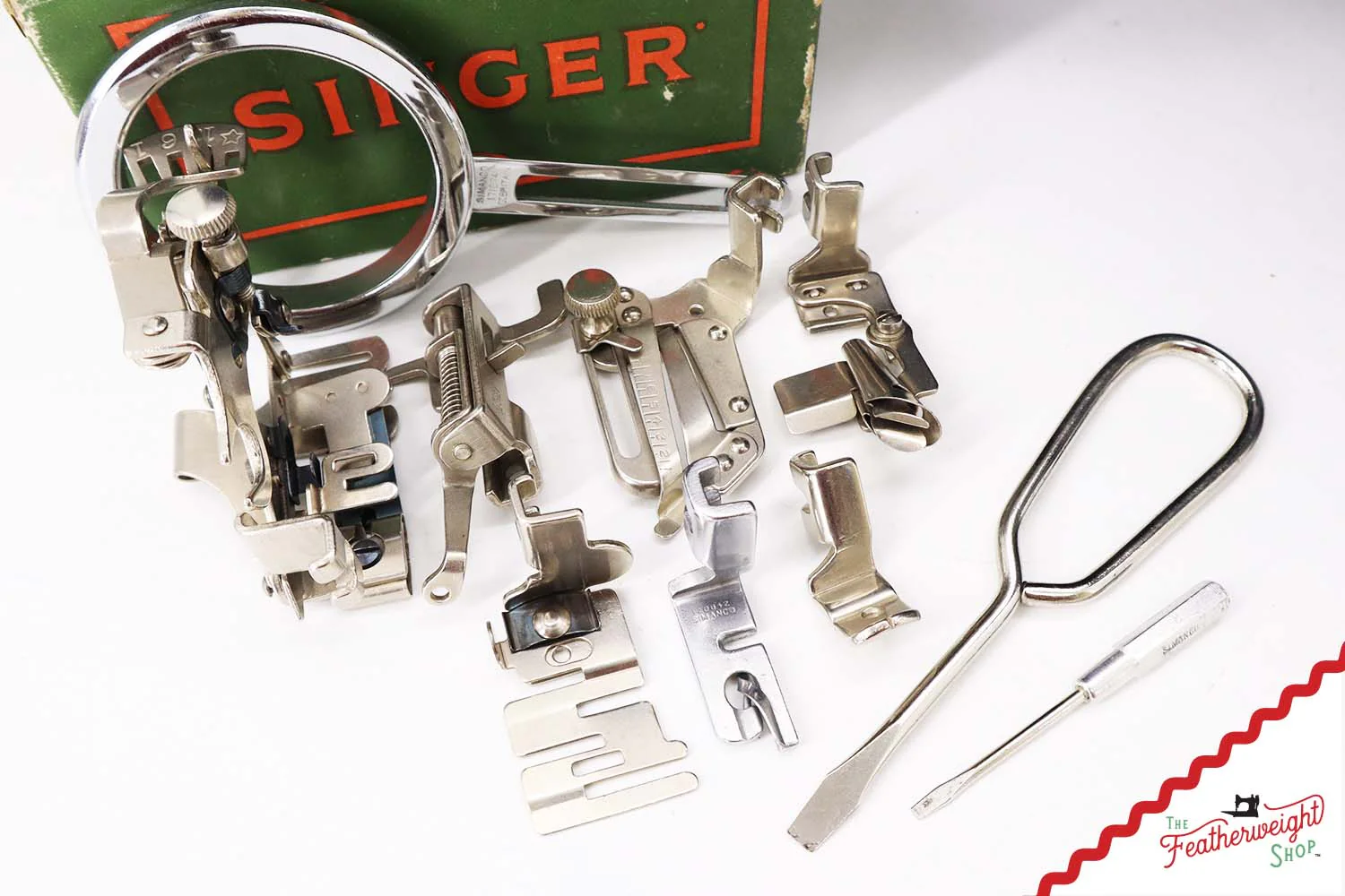 Singer Featherweight 222K Sewing Machine - EL6855**, 1956 - Image 17