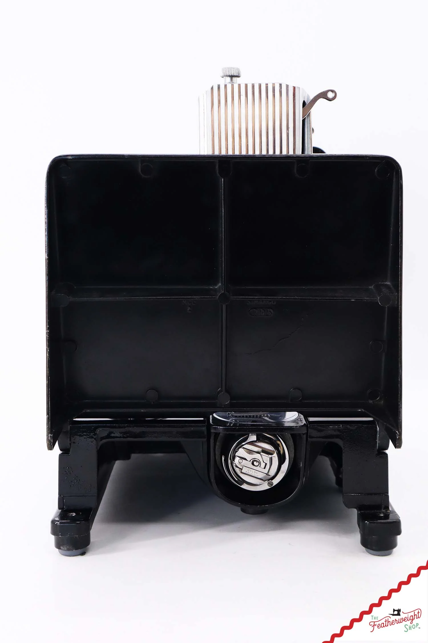 Singer Featherweight 222K Sewing Machine - EL6855**, 1956 - Image 5