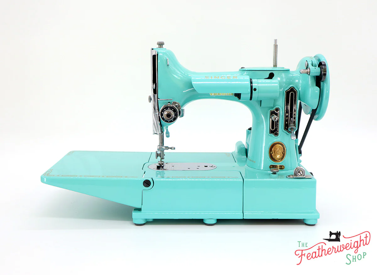 Singer Featherweight 222K Sewing Machine EL6858** - Fully Restored in Tiffany Blue - Image 3