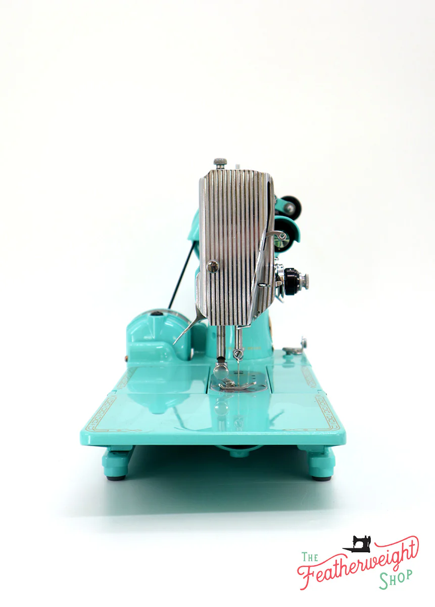 Singer Featherweight 222K Sewing Machine EL6858** - Fully Restored in Tiffany Blue - Image 5