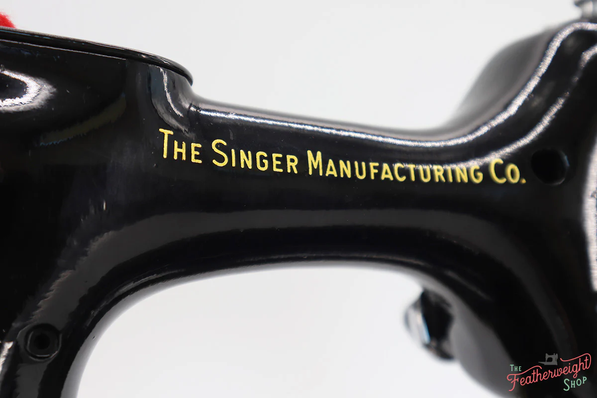 Singer Featherweight 222K Sewing Machine EM236*** - Image 13