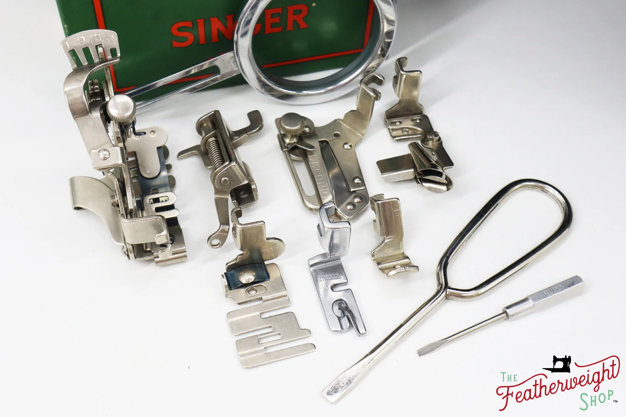 Singer Featherweight 222K Sewing Machine - EM2380**, 1957 - Image 18