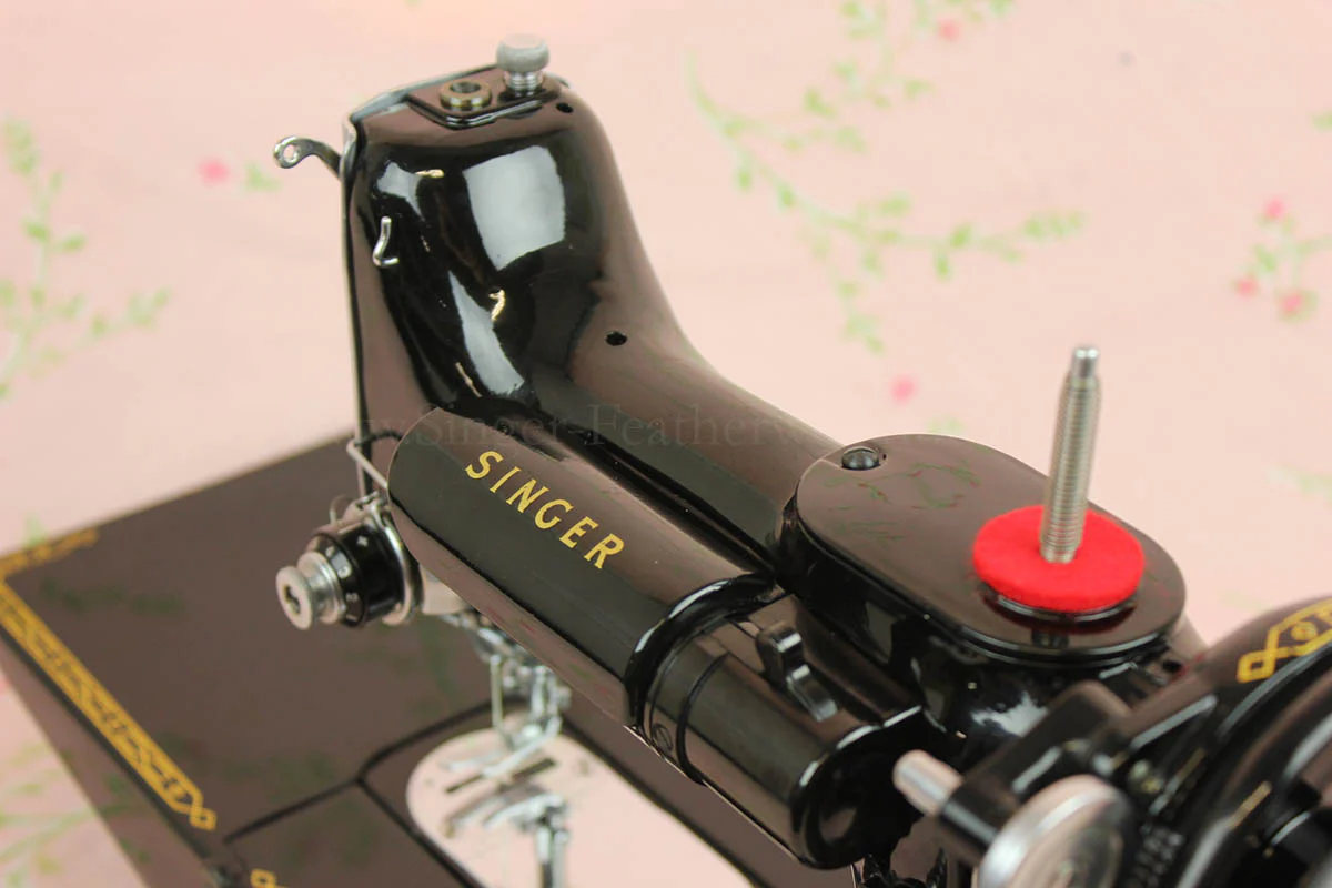 Singer Featherweight 222K Sewing Machine EM601*** - Image 20