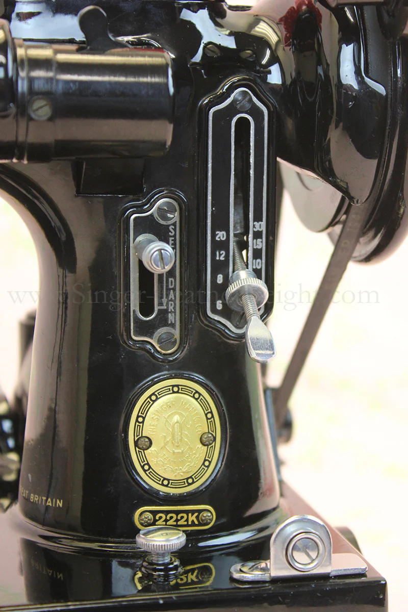 Singer Featherweight 222K Sewing Machine EM602*** - Image 18