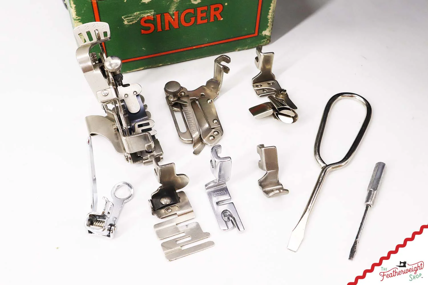 Singer Featherweight 222K Sewing Machine - EM6023**, 1957 - Image 17