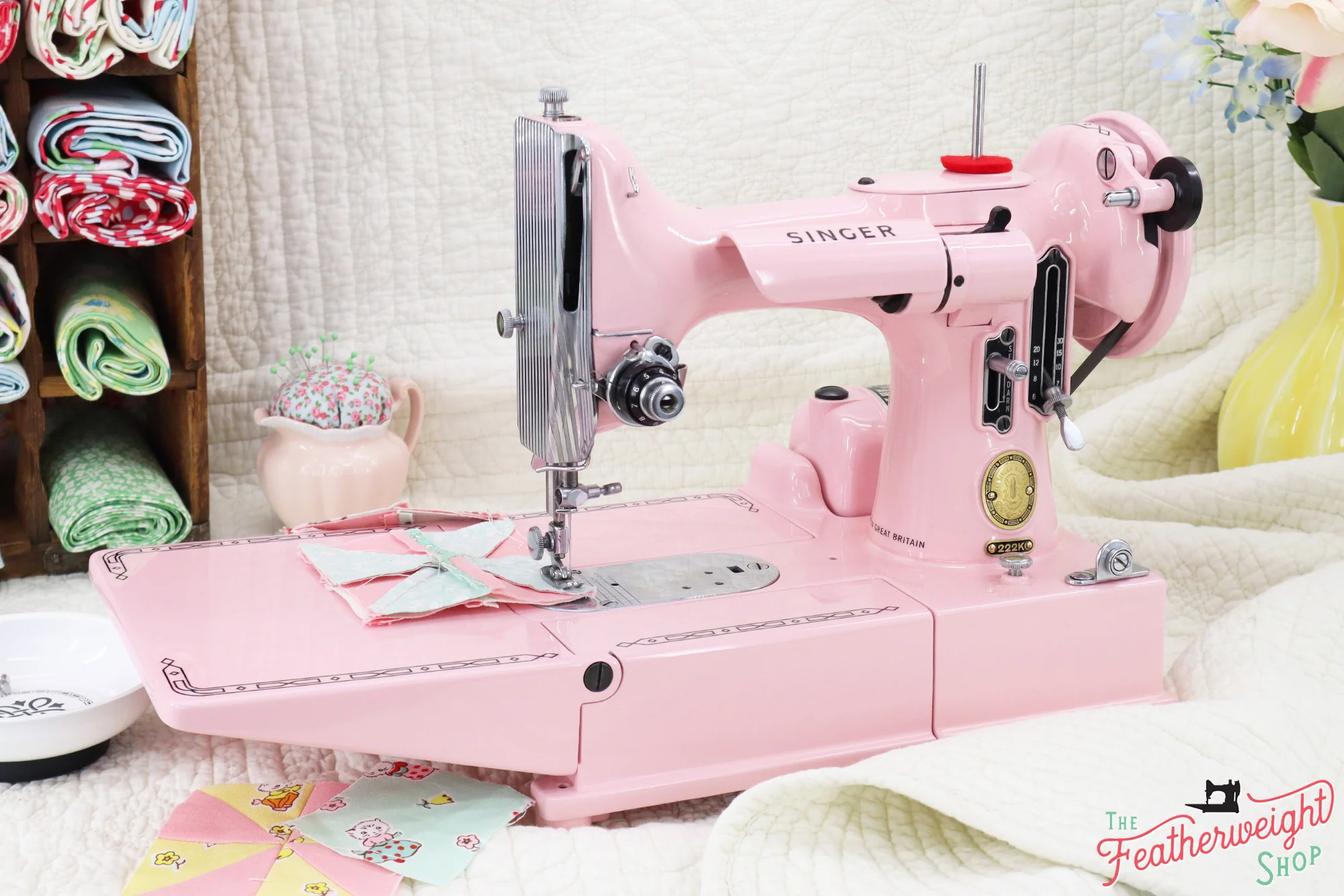 Singer Featherweight 222K Sewing Machine EM6039** - Fully Restored in Poodle Skirt Pink - Image 2