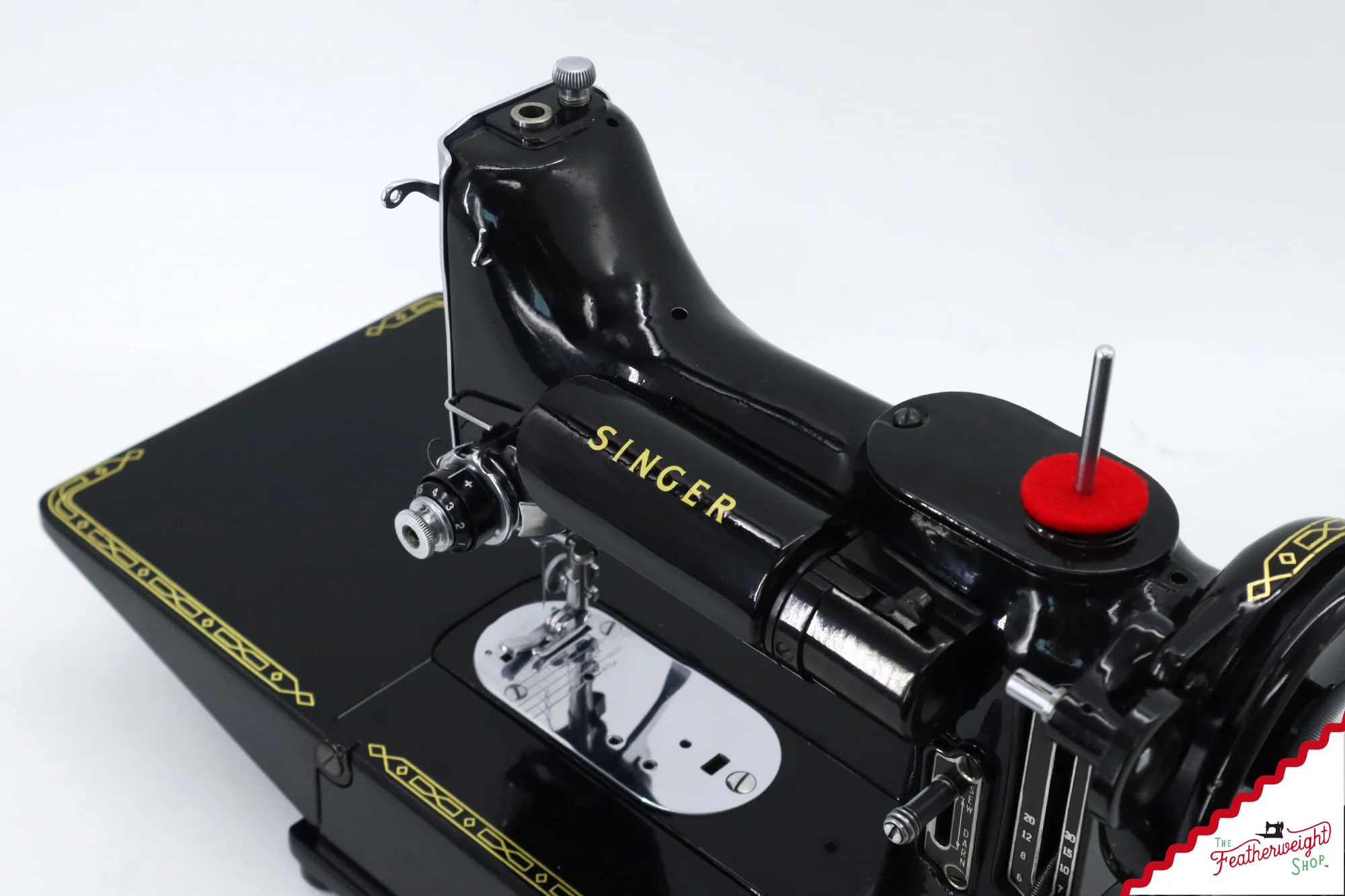 Singer Featherweight 222K Sewing Machine - EM6040**, 1957 - Image 14