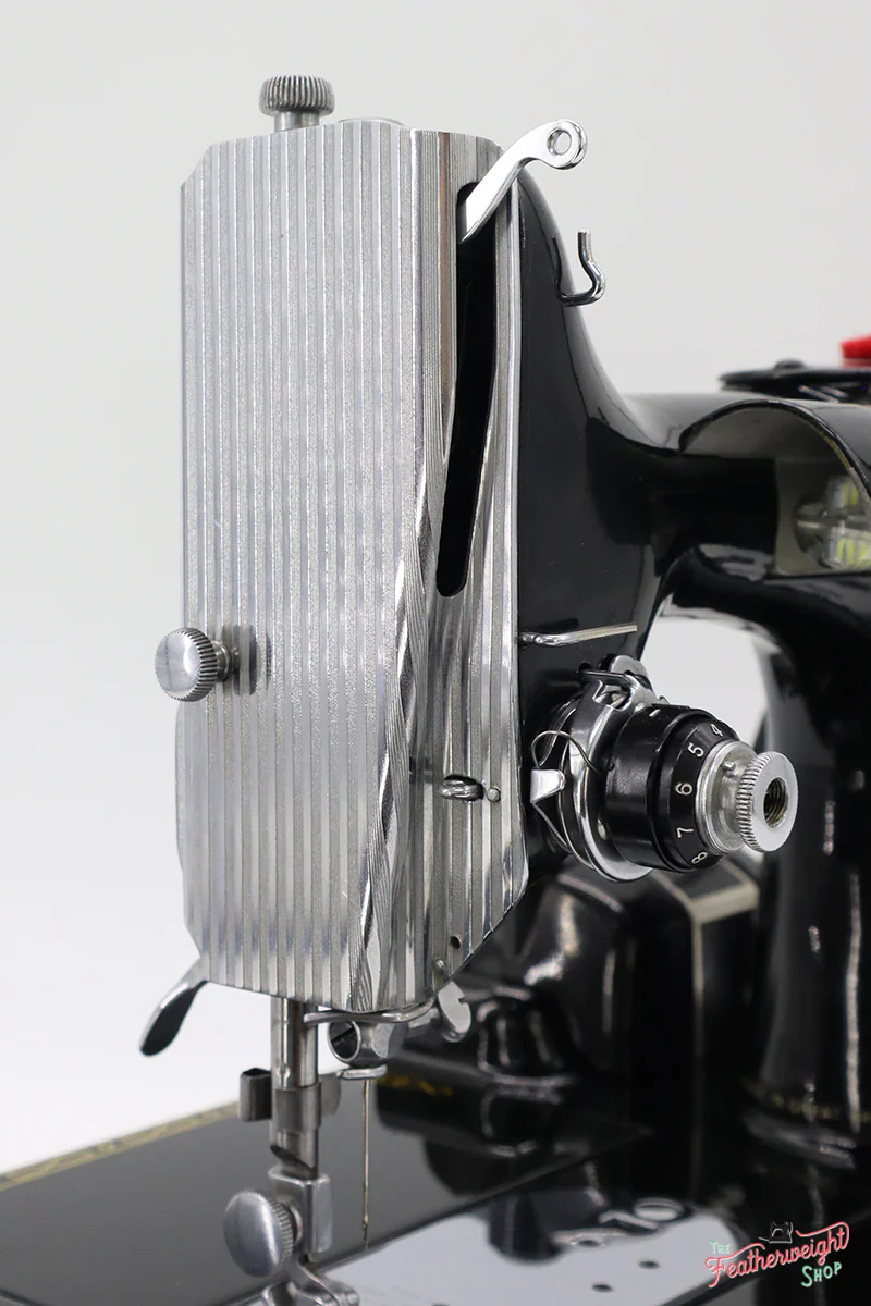 Singer Featherweight 222K Sewing Machine EM60467* - Image 18