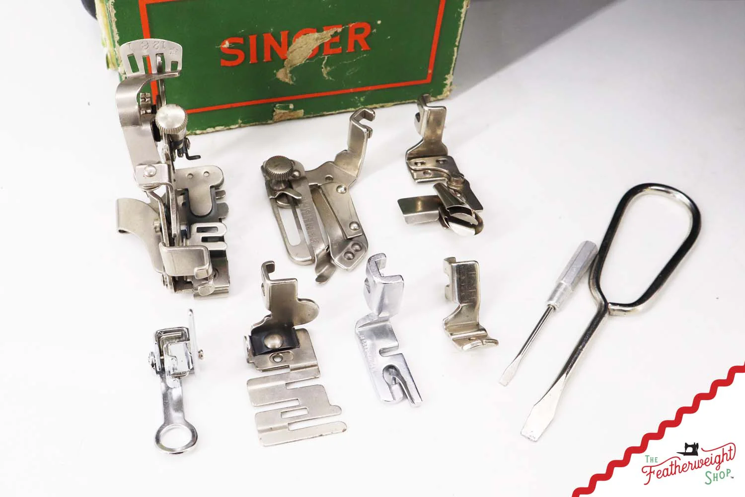Singer Featherweight 222K Sewing Machine - EM6055**, 1957 - Image 19