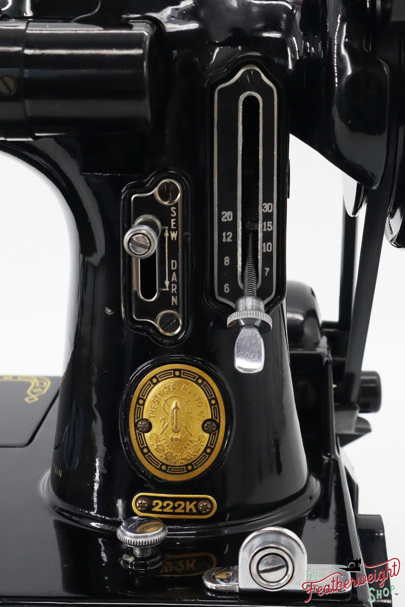 Singer Featherweight 222K Sewing Machine - EM9585**, 1957 - Image 15