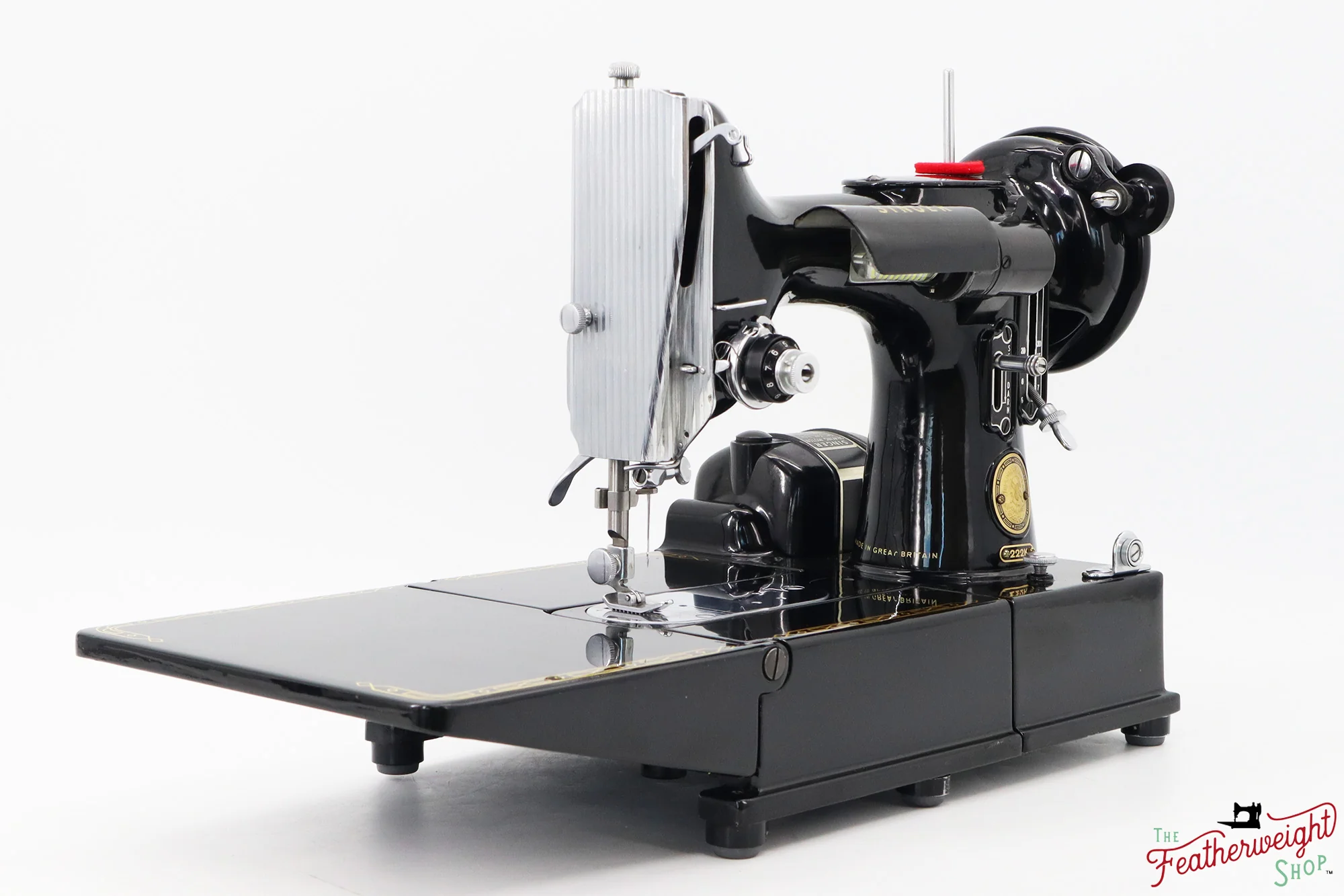 Singer Featherweight 222K Sewing Machine - EM9587**, 1957 - Image 4