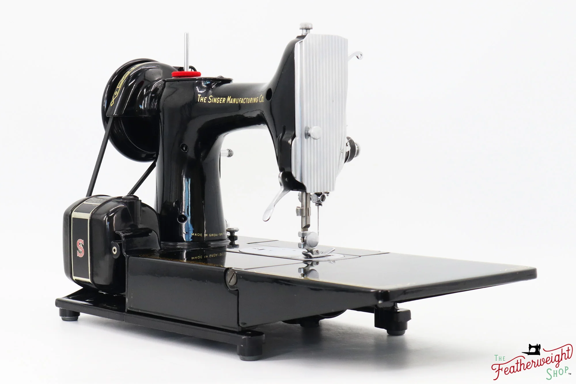 Singer Featherweight 222K Sewing Machine - EM9587**, 1957 - Image 6