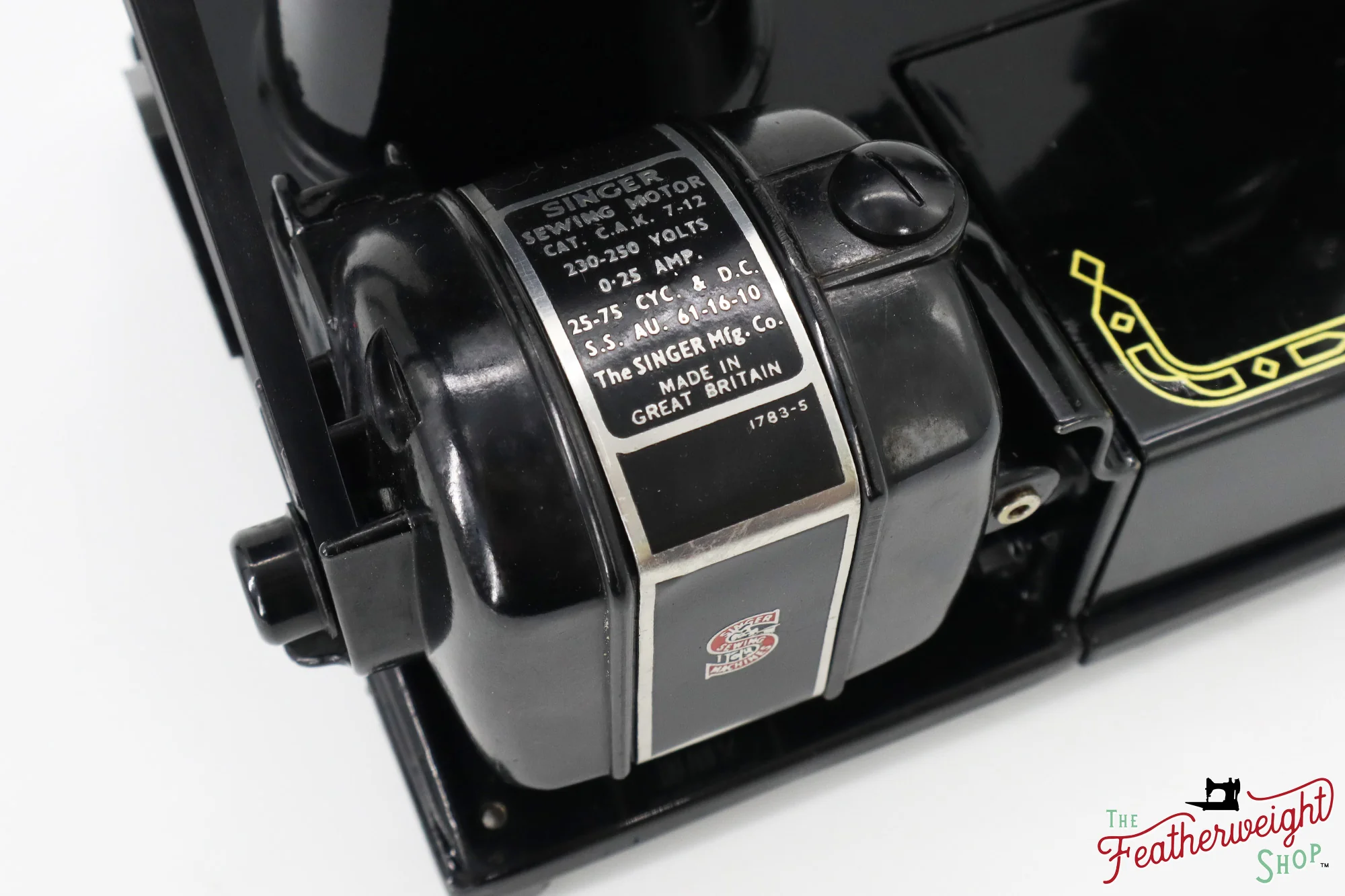 Singer Featherweight 222K Sewing Machine - EM9607** - 1957 - Image 17