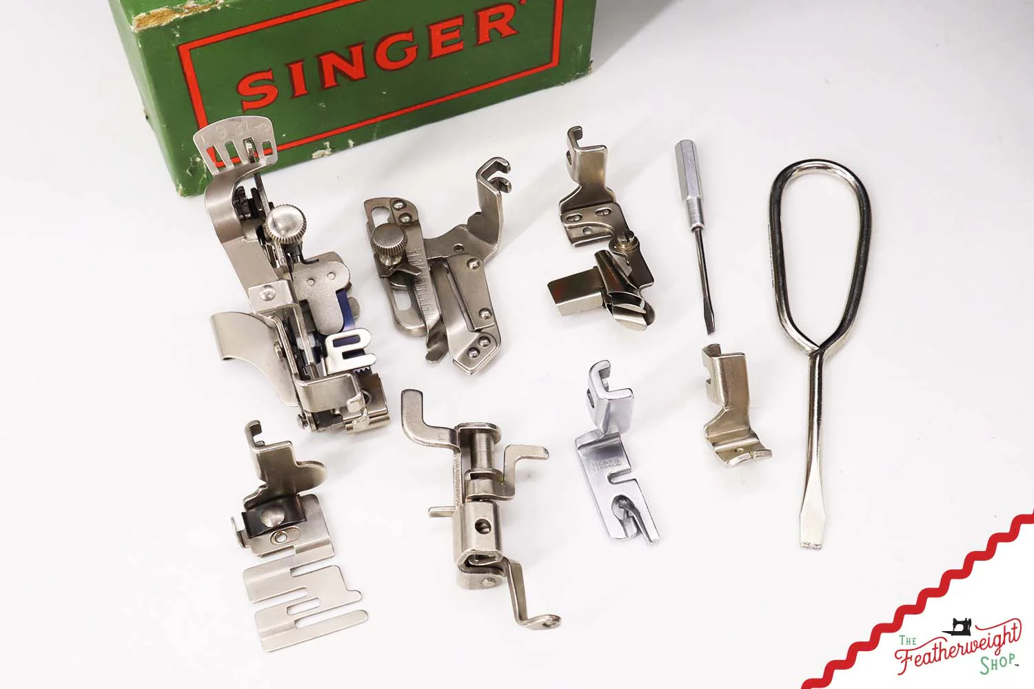 Singer Featherweight 222K Sewing Machine - EM9609**, 1957 - Image 17