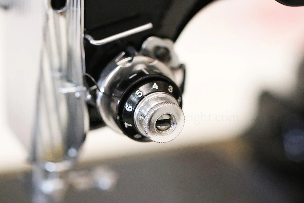 Singer Featherweight 222K Sewing Machine EN134*** - Image 15