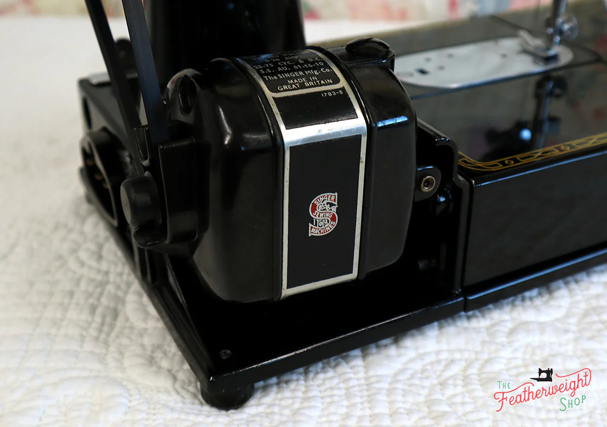 Singer Featherweight 222K Sewing Machine EP131*** - Image 21