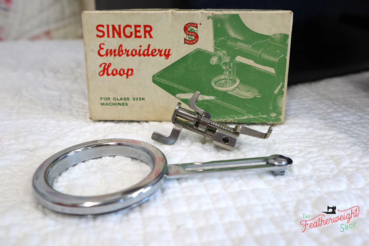 Singer Featherweight 222K Sewing Machine EP131*** - Image 24