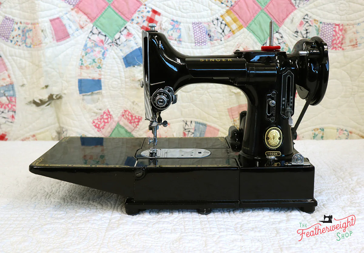 Singer Featherweight 222K Sewing Machine EP131*** - Image 3