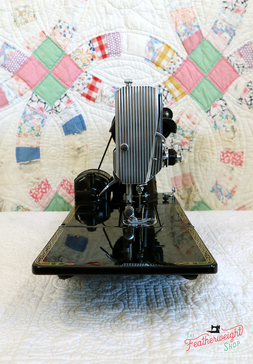Singer Featherweight 222K Sewing Machine EP131*** - Image 5