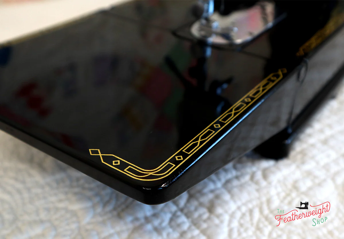 Singer Featherweight 222K Sewing Machine EP131*** - Image 9